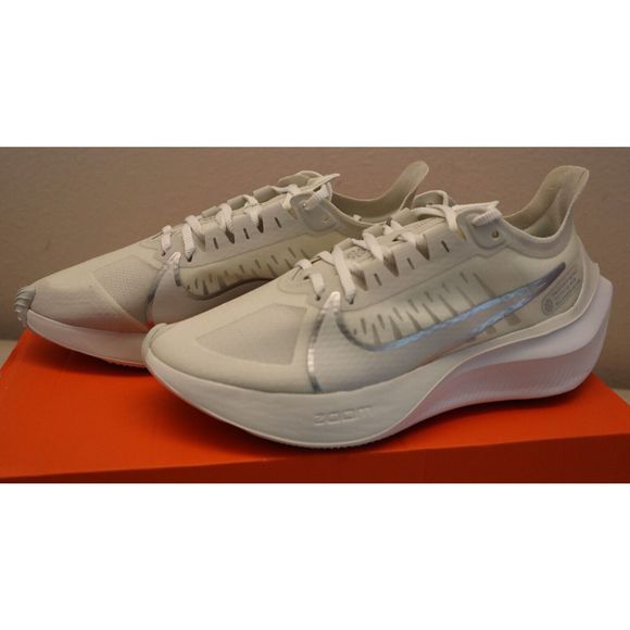 Nike BQ3203 001 Women's Sz 6 Platinum Tint/Metallic Zoom Gravity Running Shoes - Picture 1 of 8